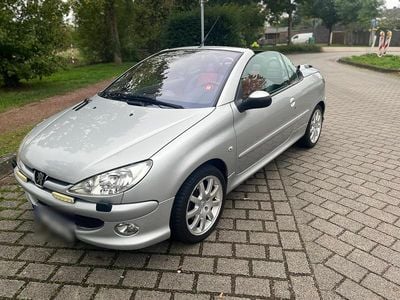 Gebraucht Peugeot 206 CC Platinum 109 PS (80 kW) 2005 Silber Cabrio