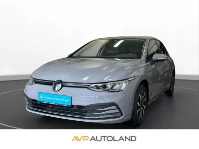 Gebraucht VW Golf VIII Active 131 PS (96 kW) 2022 Grau Limousine
