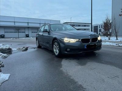 Gebraucht BMW 320 190 PS (139 kW) 2018 Grau Kombi