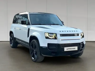 Neu Land Rover Defender SE Dynamic 252 PS (185 kW) 2025 Fuji white SUV