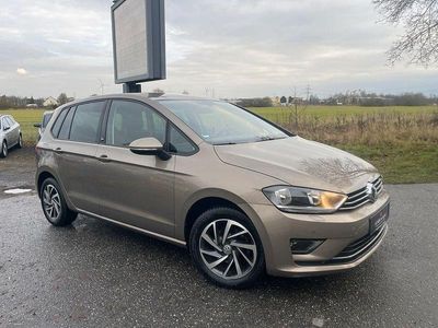 Gebraucht VW Golf VII Sound 110 PS (80 kW) 2017 Gold Limousine