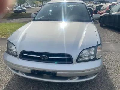 Gebraucht Subaru Outback 156 PS (114 kW) 2000 Silber Kombi