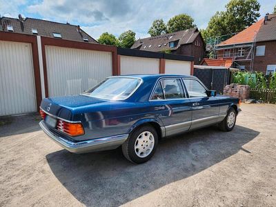 Brugt Mercedes E280 1984 Blå Sedan