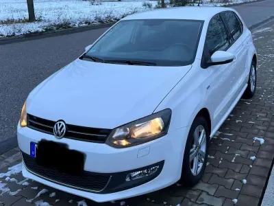 Gebraucht VW Polo Life 69 PS (50 kW) 2014 Weiß Limousine