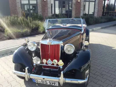 Käytetty MG TD 52 HP (38 kW) 1953 Musta Avoauto