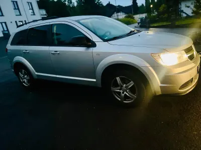 Gebraucht Dodge Journey 170 PS (125 kW) 2008 Silber SUV
