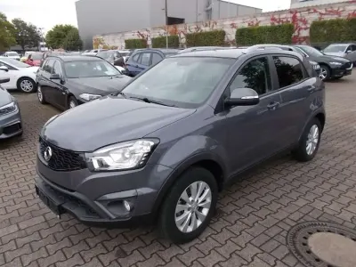 Gebraucht SsangYong Korando Quartz 150 PS (110 kW) 2017 Grau SUV