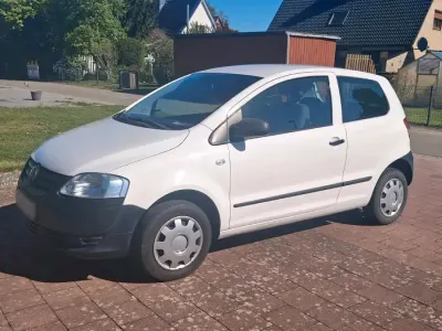 Gebraucht VW Fox 55 PS (40 kW) 2006 Weiß Kleinwagen
