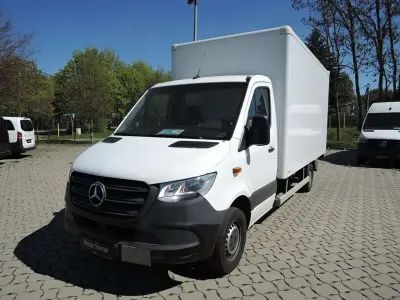 Używany Mercedes Sprinter 143 KM (105 kW) 2021 Biały Van