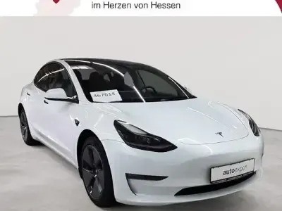 Second-hand Tesla Model 3 366 kW (498 CP) 2022 Alb Berlinǎ