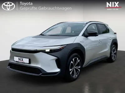 Gebraucht Toyota bZ4X Basis 150 kW (204 PS) 2023 Silber SUV