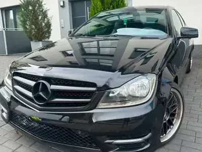 Gebraucht Mercedes C180 AMG Edition 1 156 PS (114 kW) 2011 Schwarz Coupé