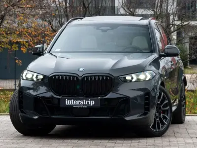 Używany BMW X5 M Sport 489 KM (359 kW) 2025 Szary SUV