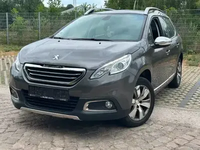 Gebraucht Peugeot 2008 Active 131 PS (96 kW) 2015 Grau SUV