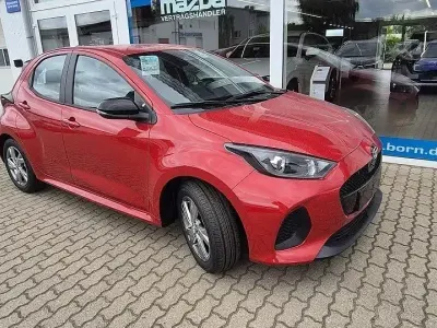 Gebraucht Mazda 2 Exclusive 116 PS (85 kW) 2025 Formal red Limousine
