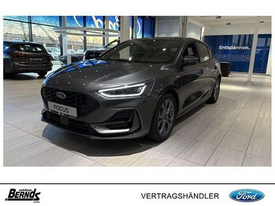 Grau Gebraucht 2024 Ford Focus ST-Line X Limousine | 23.490 € (Fairer Preis)