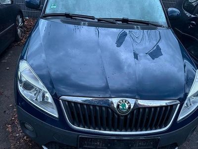 Usata Skoda Roomster 105 CV (77 kW) 2011 Blu Monovolume