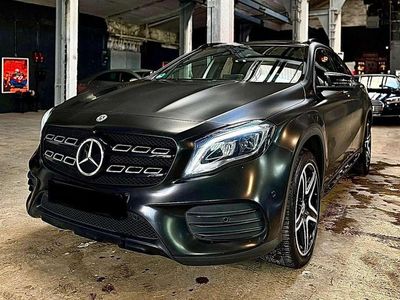 Mercedes GLA220