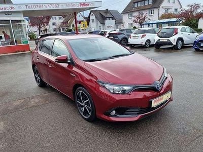 Gebraucht Toyota Auris Hybrid Team 136 PS (100 kW) 2019 Tokiorot perleffekt Kleinwagen