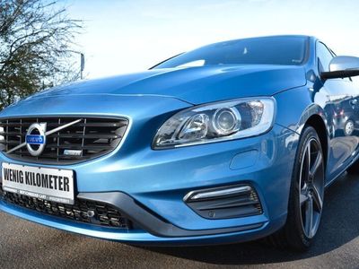 gebraucht Volvo V60 Kombi R-Design*Navi*Kamera*LED*