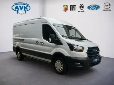 Gebraucht Ford E-Transit Trend 135 kW (184 PS) 2022 Weiß Van