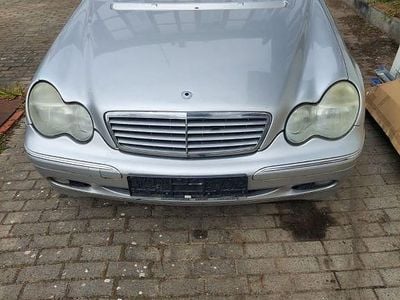Mercedes C180