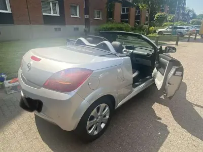 Gebraucht Opel Tigra Edition 90 PS (66 kW) 2009 Cabrio