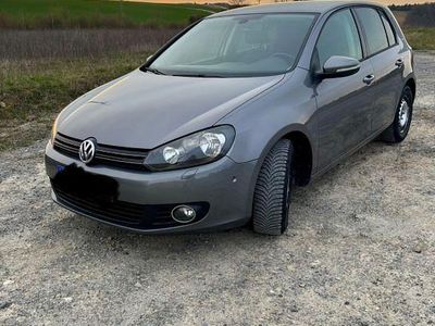 Gebraucht VW Golf VI Team 122 PS (89 kW) 2010 Grau Kleinwagen