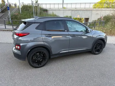 Gebraucht Hyundai Kona 100 kW (136 PS) 2021 Grau SUV