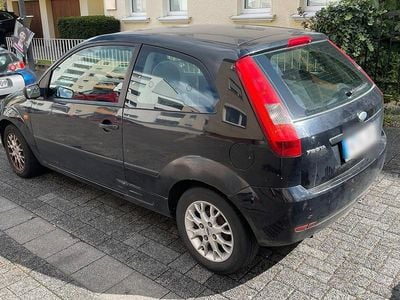 Schwarz Gebraucht 2005 Ford Fiesta Kleinwagen | 750 € (Guter Preis)