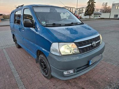 Gebraucht Toyota HiAce 117 PS (86 kW) 2010 Blau Van / Kleinbus