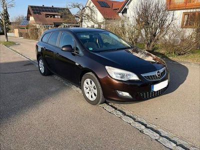Gebraucht Opel Astra Sport 125 PS (91 kW) 2012 Braun Kombi