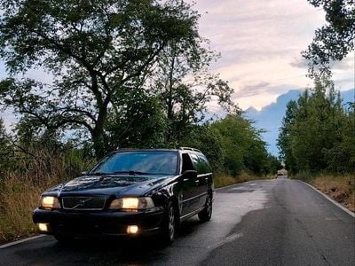 Second-hand Volvo V70 165 CP (121 kW) 1999 Albastru Break