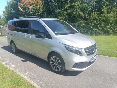 Gebraucht Mercedes V220 Edition 163 PS (119 kW) 2022 Silber Van / Kleinbus