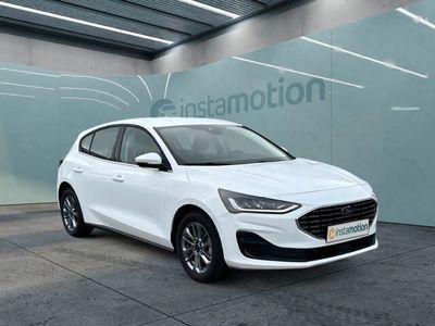 Weiß Gebraucht 2023 Ford Focus Titanium | 25.440 € (Etwas zu teuer)