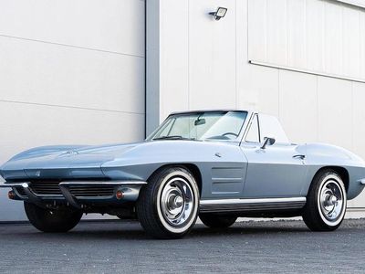 Second-hand Corvette Stingray 364 CP (267 kW) 1964 Albastru Cabrio