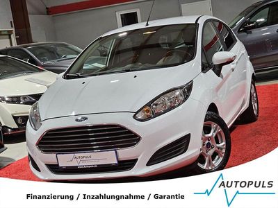 Gebraucht Ford Fiesta SYNC Edition 60 PS (44 kW) 2013 Frostweiß Kleinwagen