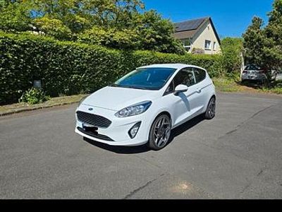 Weiß Gebraucht 2018 Ford Fiesta Kleinwagen | 5.999 € (Teuer)
