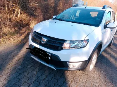 Gebraucht Dacia Sandero Stepway 95 PS (69 kW) 2014 Weiß Kleinwagen