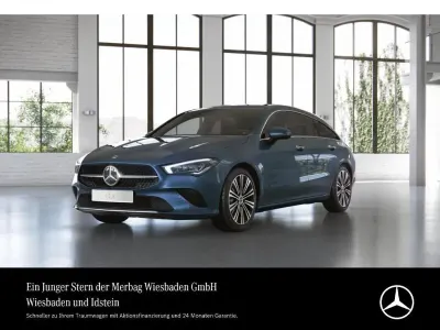 Gebraucht Mercedes CLA220 Shooting Brake Progressive 190 PS (139 kW) 2022 Denimblau Kombi