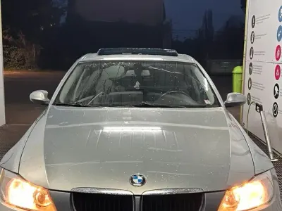 Gebraucht BMW 318 130 PS (95 kW) 2007 Andere farben Limousine