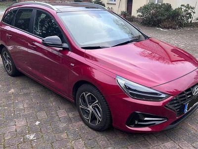 Gebraucht Hyundai i30 159 PS (116 kW) 2020 Rot Kombi