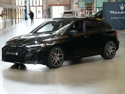 Gebraucht Audi RS3 Sport 400 PS (294 kW) 2026 Schwarz Limousine