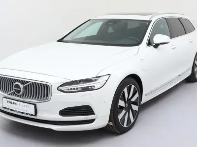 Gebraucht Volvo V90 Plus 350 PS (257 kW) 2025 Weiß Kombi