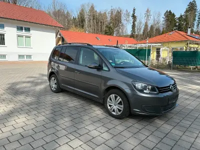 Gebraucht VW Touran 105 PS (77 kW) 2011 Grau Van / Kleinbus