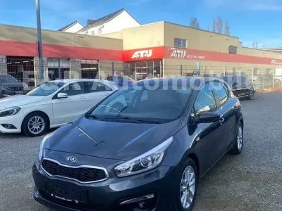 Gebraucht Kia Ceed Edition 7 99 PS (72 kW) 2017 Kleinwagen