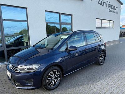 Blau Gebraucht 2016 VW Golf Sportsvan Allstar Van / Kleinbus | 12.290 € (Fairer Preis)