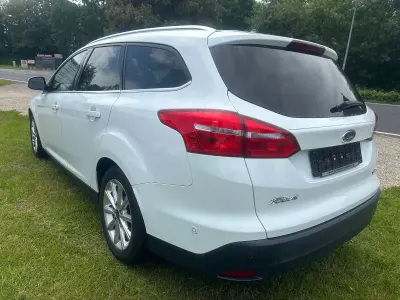 Gebraucht Ford Focus Cool & Connect 125 PS (91 kW) 2018 Weiß Kombi