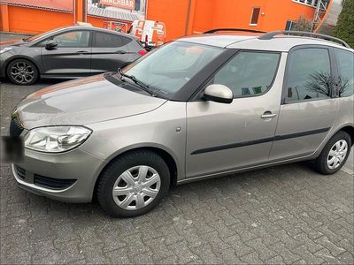 Gebraucht Skoda Roomster 70 PS (51 kW) 2010 Grau Van / Kleinbus