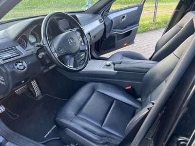 Mercedes E300